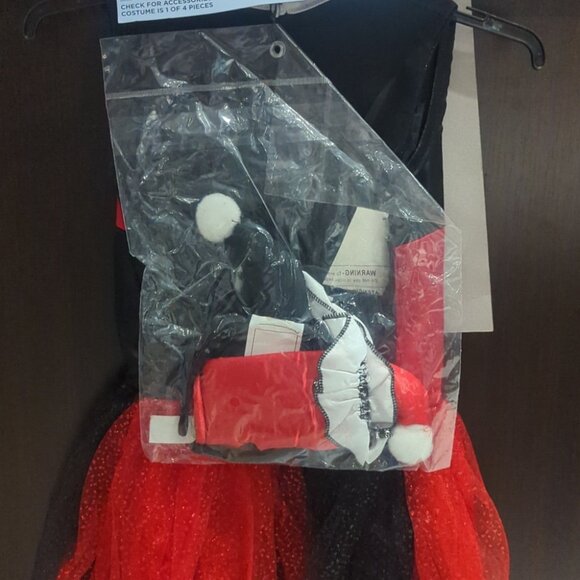 Harley Quinn Kids Costume - Red and Black Size S 4-6 - Picture 5 of 6